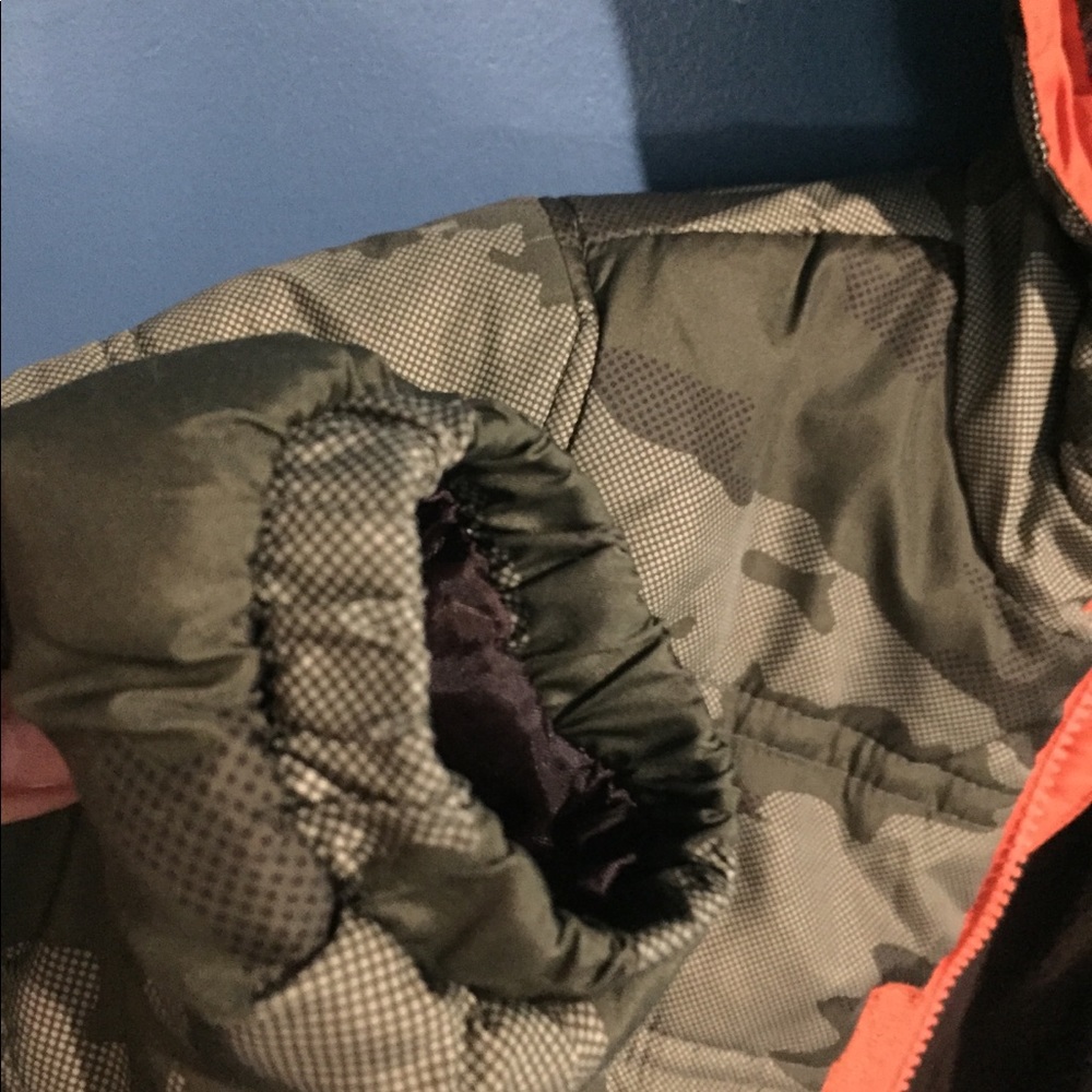 WINTER COAT - Picture 6 of 8